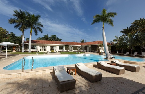 Meloneras Villa | Luxury villa with pool in Maspalomas 14 pax GYM, JACUZZI and PADEL COURT