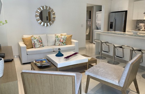 Opal Apartment | Luxurious Condo 1BR/1BTH Infront of Pool + Private Patio!