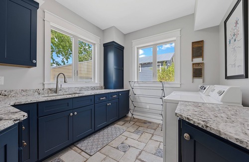 Downtown Historic District House | Luxurious historic home with pool, parking, easy walk to downtown