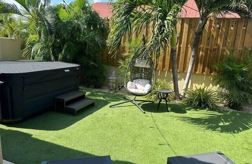 Gold Coast Villa | Luxury 2-bdr condo in Gold Coast - Malmok/Au~126A