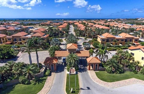 Gold Coast Apartment | Luxury Apartment in Malmok, Aruba