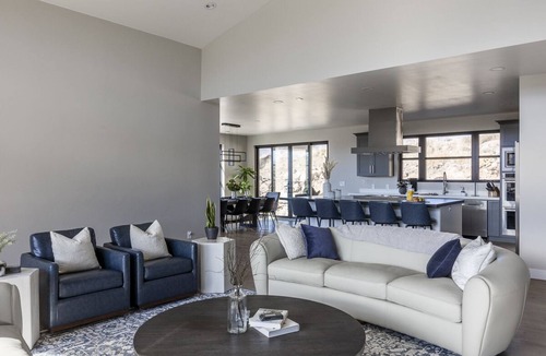 Park City House | Luxury Home- Minutes from Park City- Family Friendly, Views, Sleeps 16, Spa