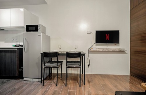 San Antonio Condo | Makati 1BR with Skyline View at Air Residences