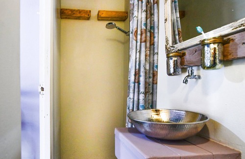 Santa Cruz Bed & Breakfast | Mammaloe's Lavender