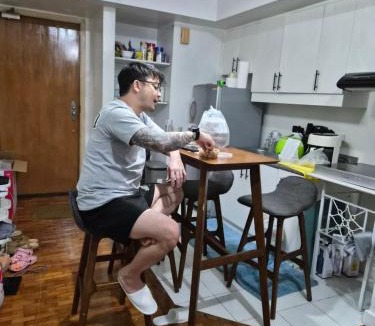 Barangay 670 Apartment | Manila Condominium Apartment Staycation long stay accepted Malate bay area nightlife and city center