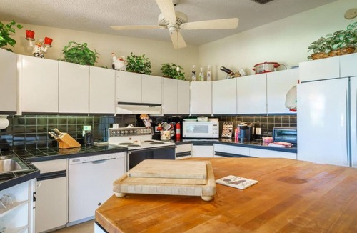 Marathon House | March Availability, Beach, 70 ft Dock - Marathon VACA-23-16 Entire House