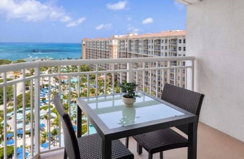 Punto de Oro Apartment | Marriott Aruba Surf Club-Studio VillanOwner Certified nAruba Soul Festival 2025