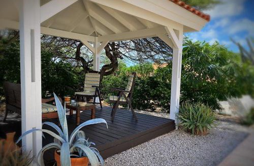 Sabana Liber House | Mila's Authentic Family Getaway Aruba