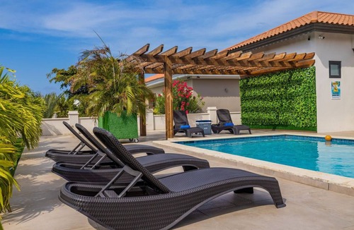 Palm Beach Villa | NEW 6BR Villa w/Pool across street @ PalmBeach