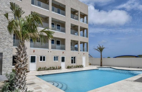 Ponton Condo | New Aruba Condo with Huge Pool