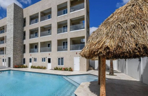 Ponton Condo | New Aruba Condo with Huge Pool
