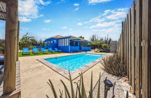 Punto de Oro House | New Renovated 3br Escape - 30 Off 4th Night Sept