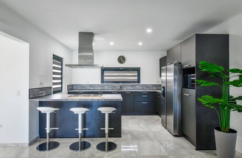 Opal Villa | New! Villa Luel