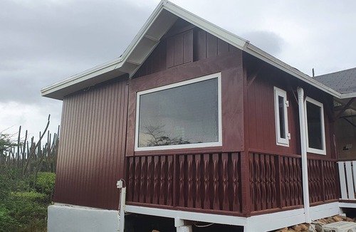Shiribana Cabin | NEW: Wine Cabin