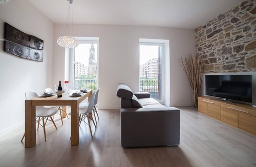 Gros Apartment | Nice apartment for 4 people in the centre near the beach. WI-FI and AC.