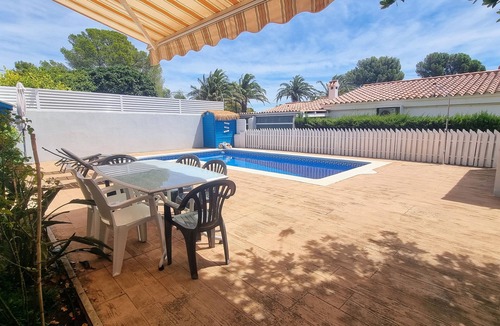 Les Tres Cales House | Nice house for 8 people with private pool, wifi and 400m from the sea.