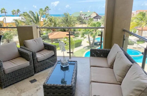 Cunucu Abao Condo | Oasis-Fantastic Condo Overlooking Eagle Beach