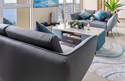 Tambo Apartment | Ocean View- Indulge in ocean views and elegant settings at our attractive urban
