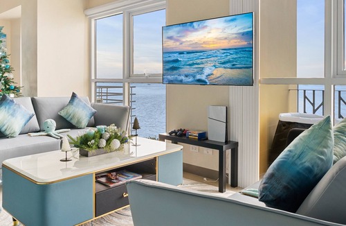 Tambo Apartment | Ocean View- Indulge in ocean views and elegant settings at our attractive urban