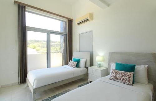 Alto Vista Apartment | Ocean View Mansion 8 min to Palm Beach