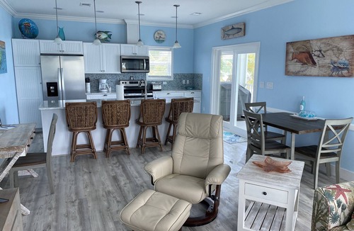 Little Venice House | Oceanfront, Pool, Tiki, Amazing Views, Near Vaca, Great Dockage, Kayaks, Bikes