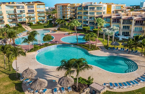 Oranjestad-West Condo | Oceania☀️ Great for Families! Steps from the Beach, Pool and Grocery store…