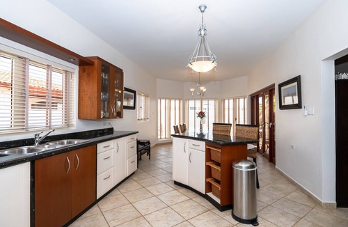 Opal Villa | OJ88 - Private Villa with pool - Close to Palm Beach