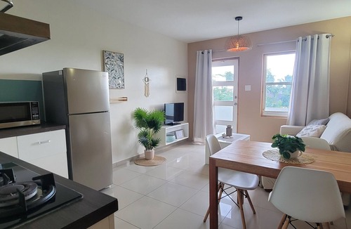 Noord Apartment | One Bedroom vacation apartment Aruba, pool, walking distance to Eagle Beach!
