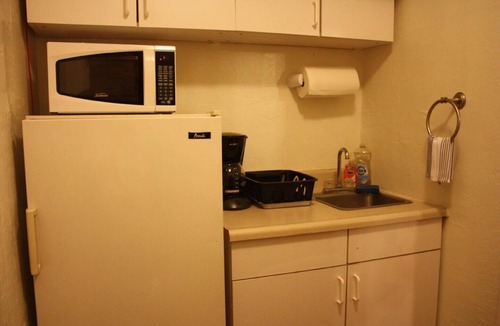 Los Duranes House | Only has a kitchenette, but nice space!