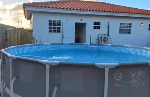 Santa Cruz House | ~*Our Paradise*~ 3-bedroom home with a pool