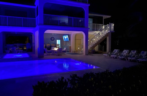 Marathon House | Outstanding pool and outdoor area 5 minute walk to beach!