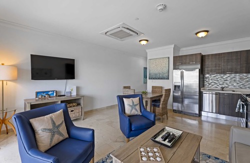 Washington Condo | PC412 - Pool View - 1BR Perfect for a couple or Family - Close to Palm Beach - 1BR