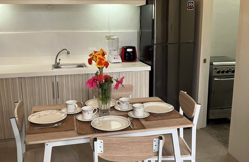 Valencia House | Peaceful Valencia Dream Home