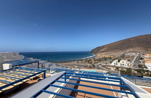 Gran Tarajal Apartment | Penthouse Vista Mar, Gran Tarajal, 6 pers, near the beach, pool, fitness center