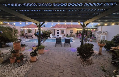 Alto Vista House | Phenomenal 2-bedroom house with AC in Noord