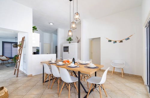 Washington House | Pool * FREE BBQ * near Palm Beach