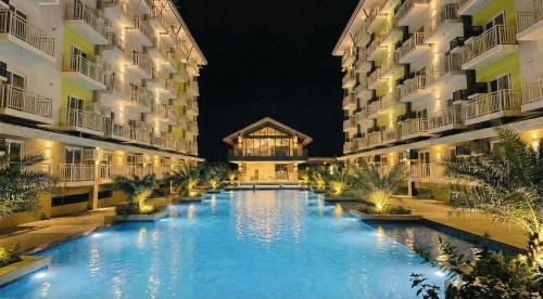 Lapu-Lapu Apartment | Pool View with Massage Chair-5 min to Cebu Airport