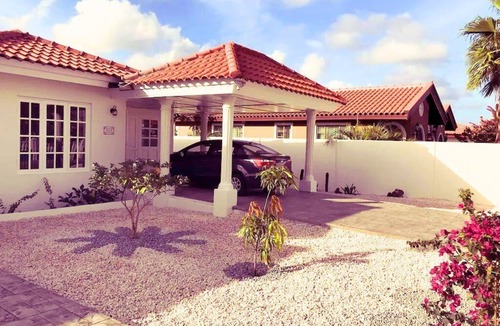 Oranjestad Villa | Private 3 Bedroom/3 bath Aruba Getaway Villa