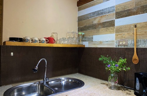 Sero Grandi Cabin | Relaxing Loft Studio Cabin - 5 min from the beach!