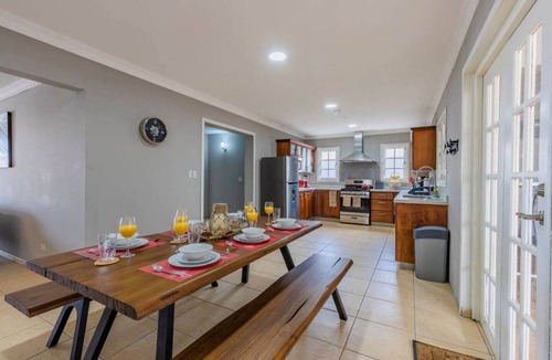 Cunucu Abao Villa | Remodeled 6BR - PrivatePool, GameRoom, Close2Beach