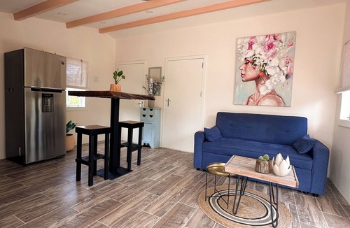 Santa Cruz Cabin | Romantic Countryside Stay in Aruba Private Jacuzzi Nature Retreat