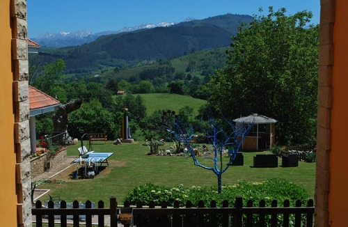 San Juan de Parres Apartment | Rural apartment Aptos Mirador Picos de Europa for 7 people