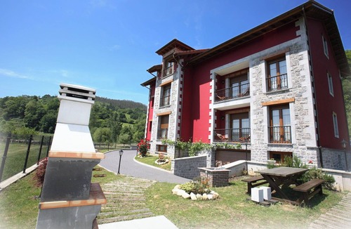 Corao Apartment | Rural Apartments La Viña (Apartment number 6)