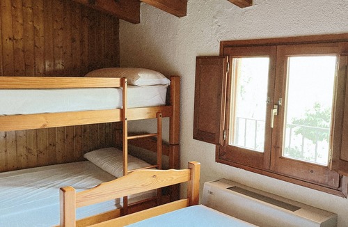 Sant Llorenc de Morunys Hostel | Rural Hostel in the Heart of Nature.Disconnect, Hike, Ski & Enjoy the Mountains!