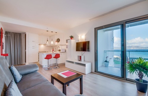 Son Servera Apartment | Sa Maniga - sunny modern apartment, 3floors, on the beach up to 3per. WLAN incl.