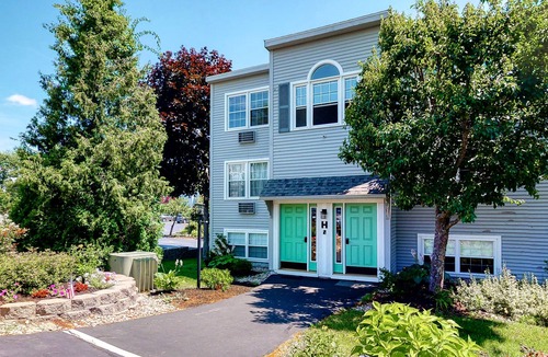 Ogunquit Condo | Second-floor, ocean-view condo w/ balcony & shared pool - walk to beach