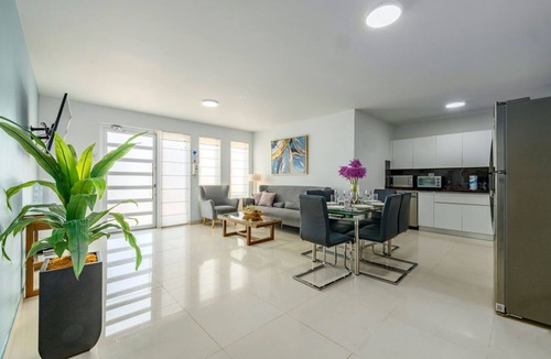 Koyari Villa | Sleeps 26! Spacious Luxury: Pool ~ Soccer ~ Gazebo