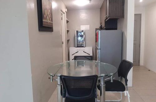 Wack-Wack Greenhills Apartment | Spacious 2 Bedroom Unit with Pool