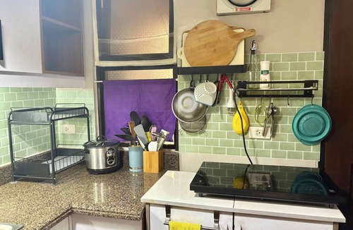 Pasig Apartment | Spacious 3BR Senja Pasig Home - Sleeps Up To 9!