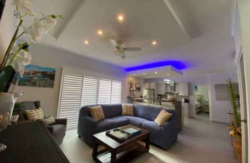 Gold Coast Apartment | Spacious 4BR Condo in Prestigious Resort at Oro 1 by Bocobay
